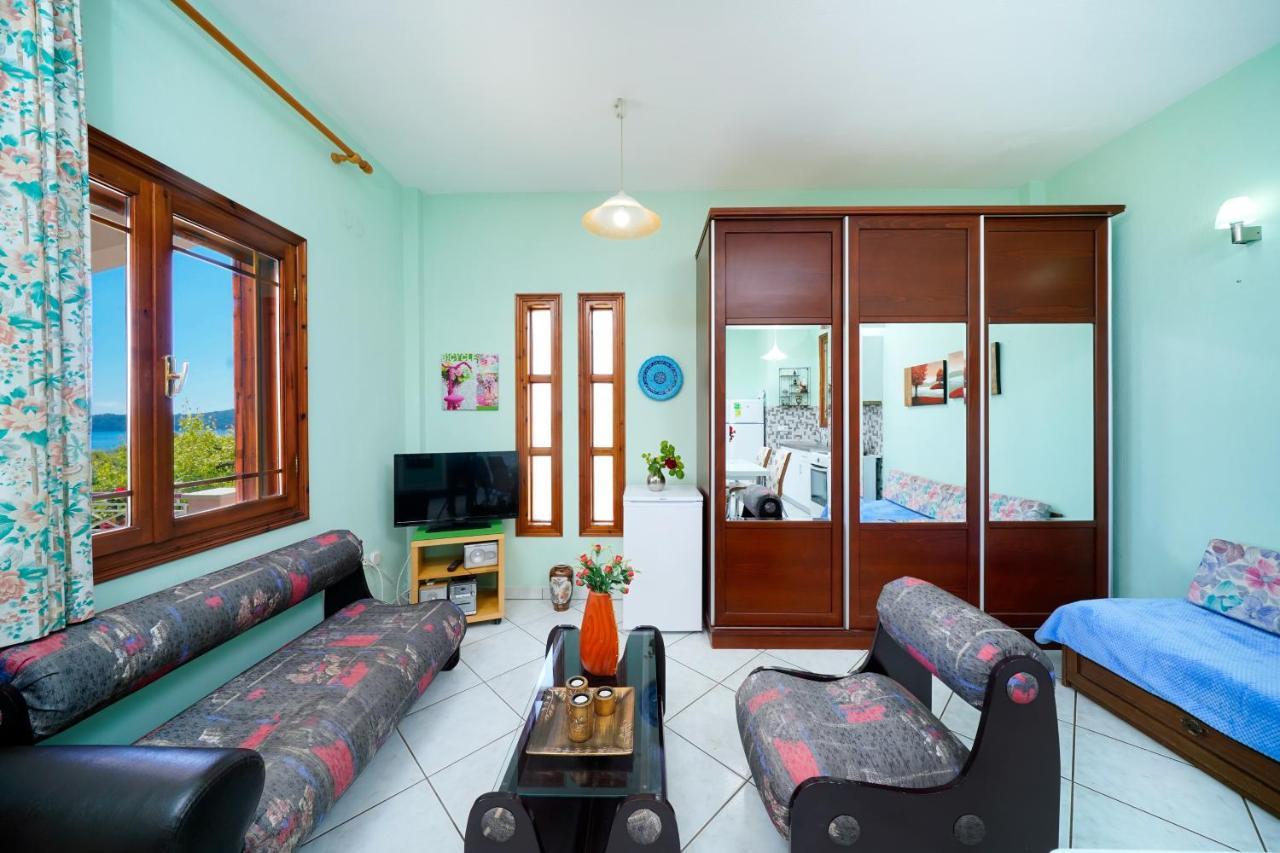 Villa Melina 2 Койнира Екстериор снимка
