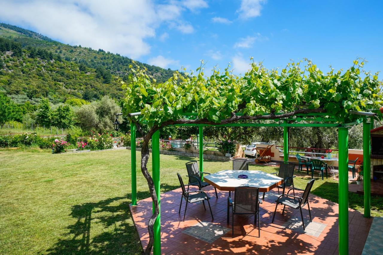 Villa Melina 2 Койнира Екстериор снимка