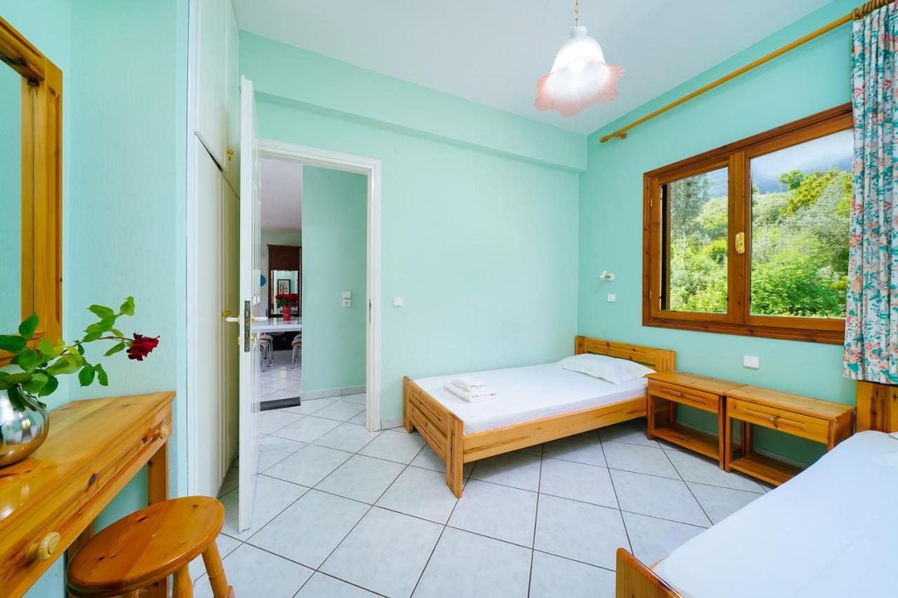 Villa Melina 2 Койнира Екстериор снимка