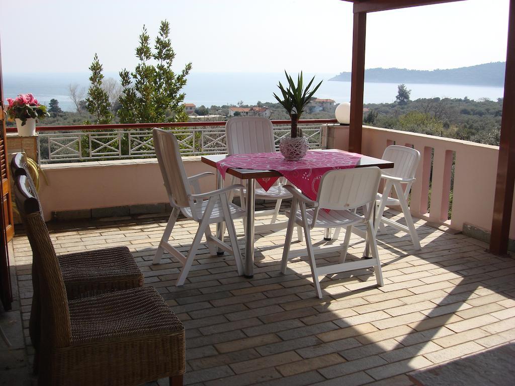 Villa Melina 2 Койнира Стая снимка