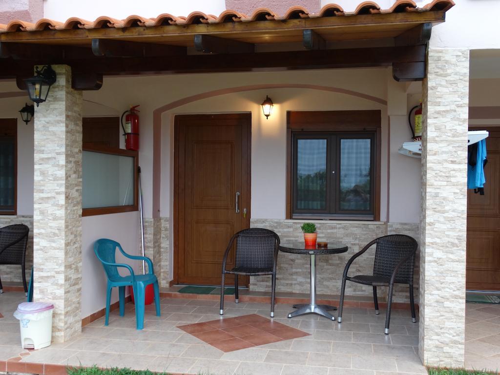 Villa Melina 2 Койнира Стая снимка